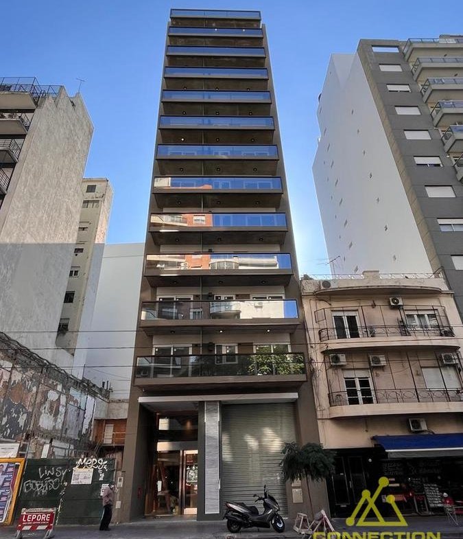 675